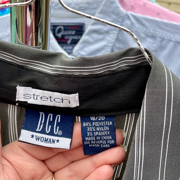 Gray striped blouse - Picture 2 of 3